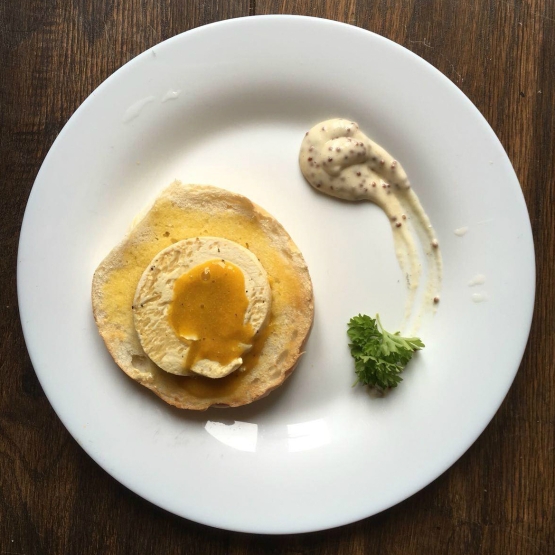 Vegan Brunch Ideas: Fried Egg with Mustard Mayonnaise
